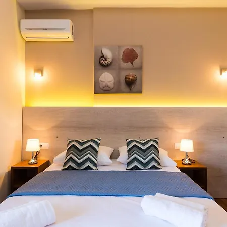 Dafni Villa *