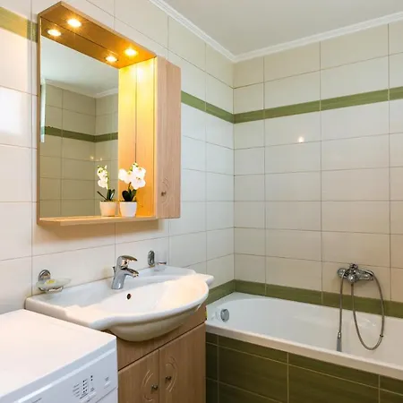Villa Dafni *