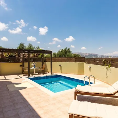 Villa Dafni *